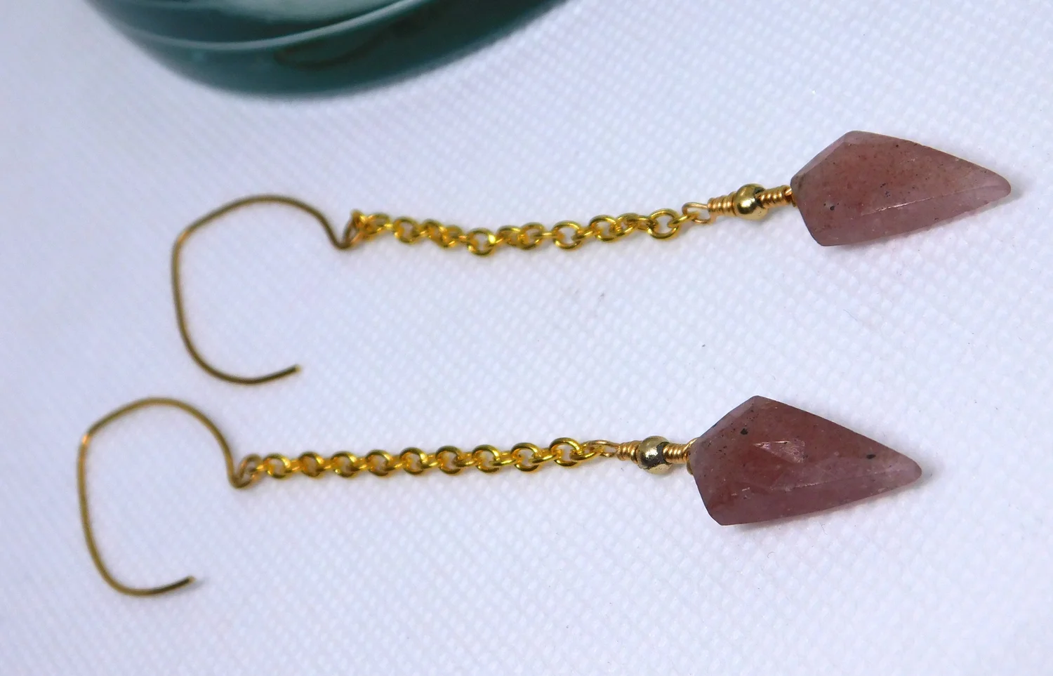 Strawberry Quartz Earrings - Gold - Heart Chakra
