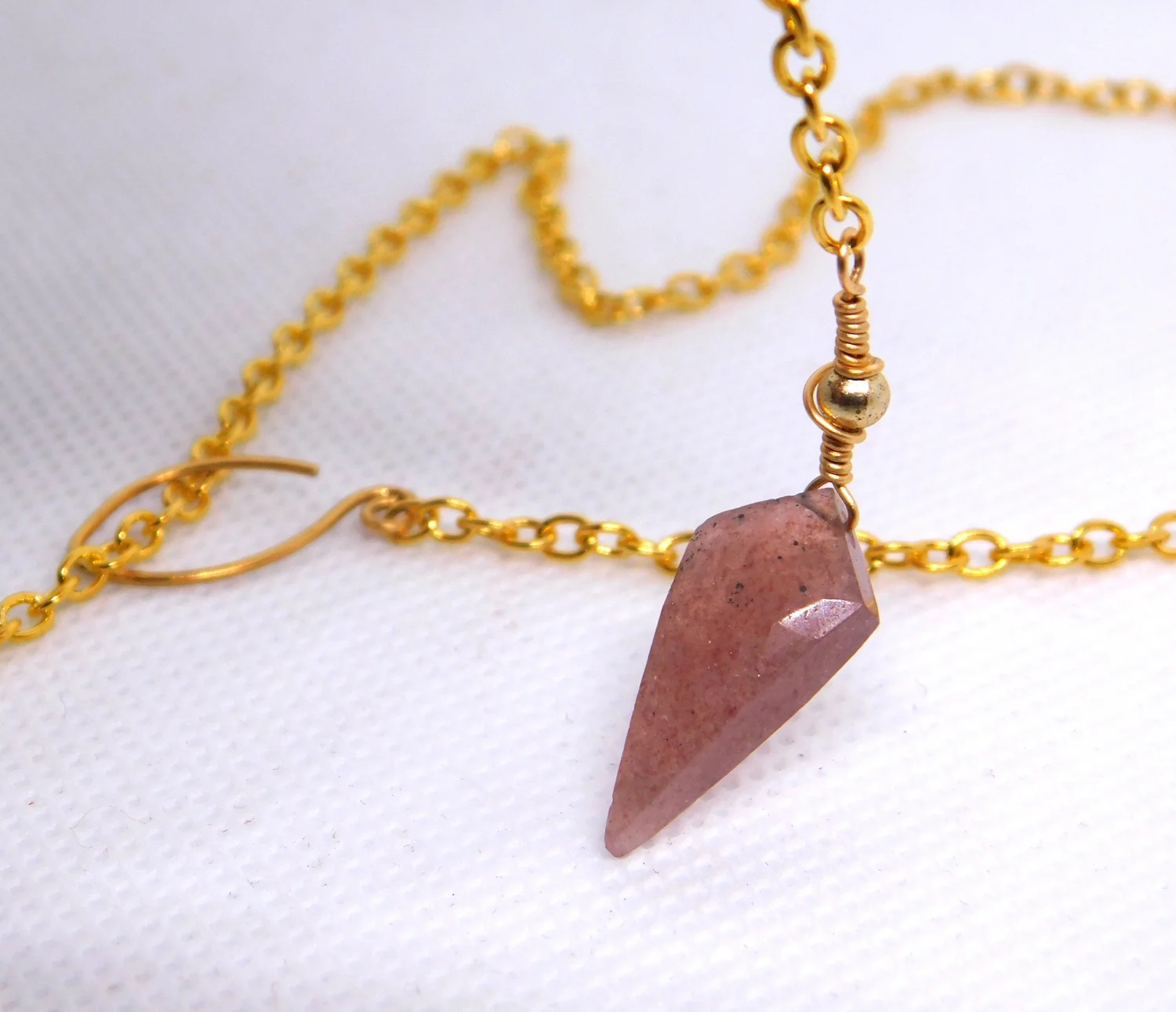 Strawberry Quartz Necklace - Gold - Heart Chakra